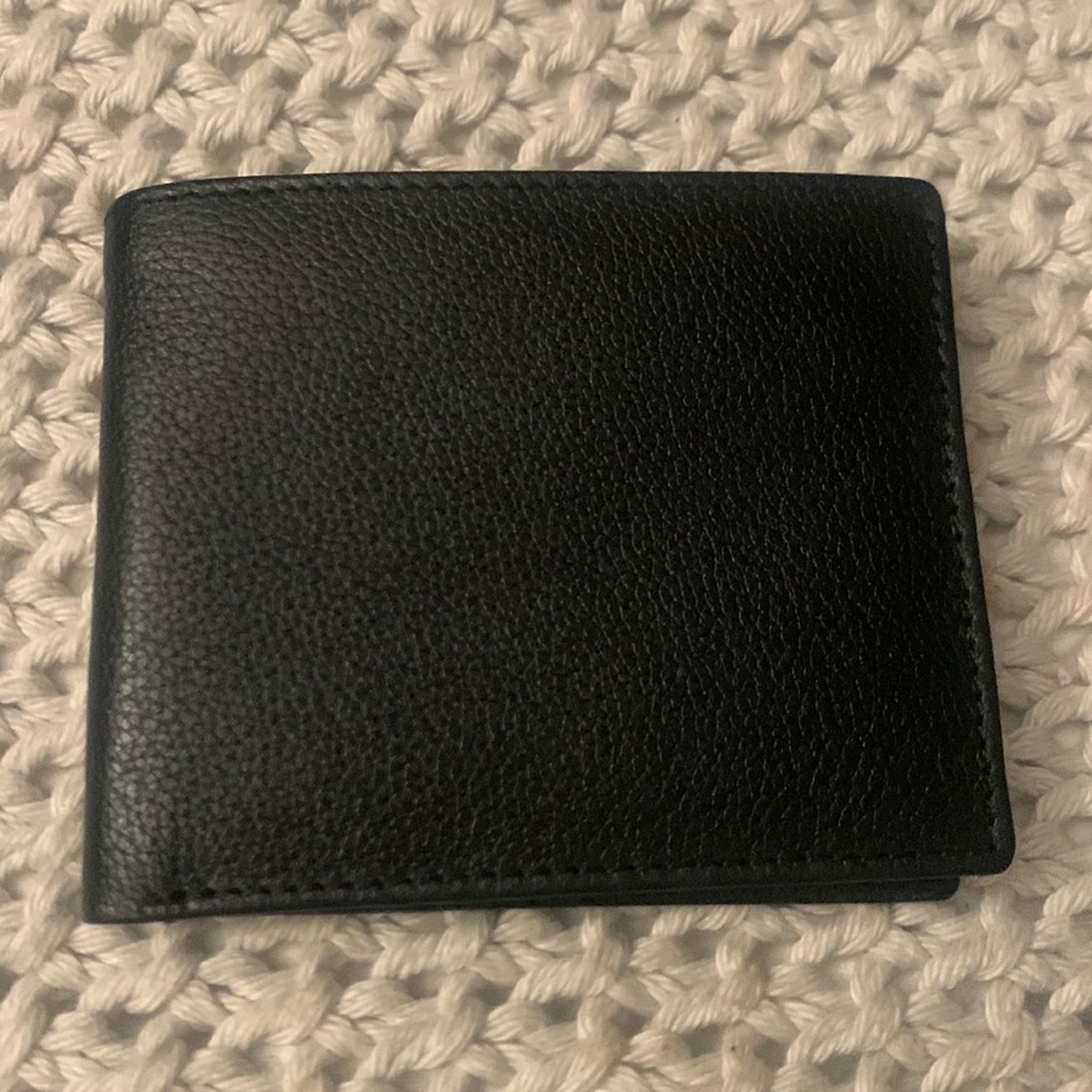 Brand new Slate and Stone black leather bifold
